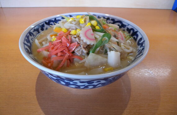 天下第一では、まぜそば、やきめし、ちゃんぽんが人気です。